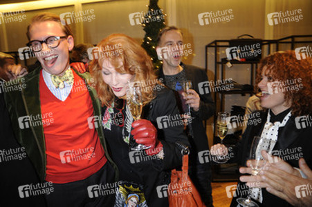 Jan-Henrik M. Scheper-Stuke, Romy Haag, Frank Wilde, Lucy Diakovska