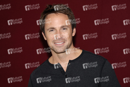 William deVry