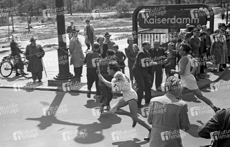 Günther Dohrow (links)