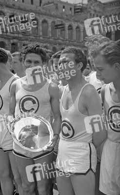 Günther Dohrow (links)