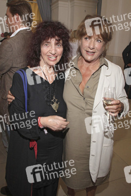 Peggy Parnass, Hannelore Hoger