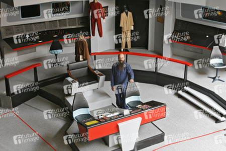 Martin Netter auf der Brücke vom Raumschiff Enterprise aus 'Star Trek: The Original Series'