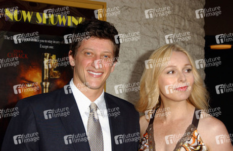 Joshua Feinman, Elle Travis