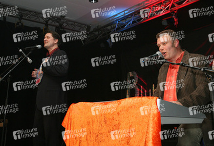 Nico Walser, Wolfgang Grieger