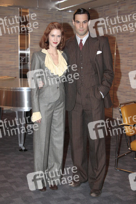 Lauren Lee Smith, Maximilian Simonischek