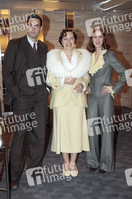 Maximilian Simonischek, Greta Scacchi, Lauren Lee Smith