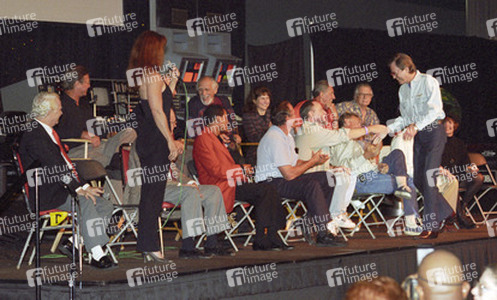 DeForest Kelley mit Schauspielerin aus der original Star Trek Serie