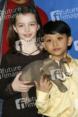 Sophie Nyweide, Martin Delos Santos