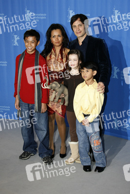 Jan Nicdao, Marife Necesito, Gael Garcia Bernal, Sophie Nyweide, Martin Delos Santos