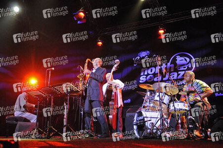Joey Calderazzo, Branford Marsalis, Eric Revis, Jeff Tain Watts