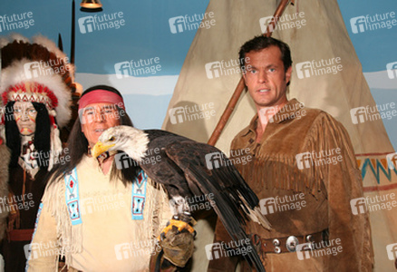 Gojko Mitic, Joachim Kretzer