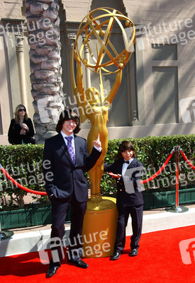 Mitchel Musso, Moises Arias