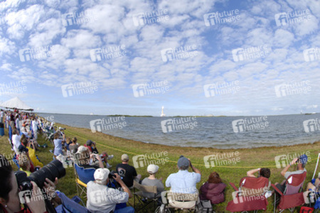 Start des Space Shuttles Atlantis STS-129