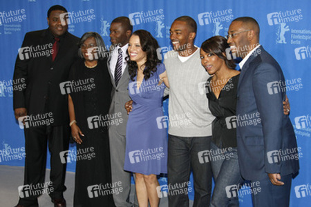 Jamal Woolard, Violetta Wallace, Derek Luke, Antonique Smith, Anthony Mackie, Angela Bassett, George Tillman Jr.