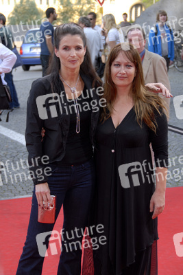 Julia Ormond, Jennifer Chambers Lynch