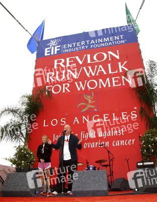 Sheryl Crow, Michael Chiklis