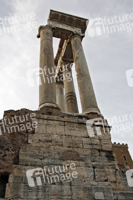 Tempio di Saturno / Tempel des Saturn