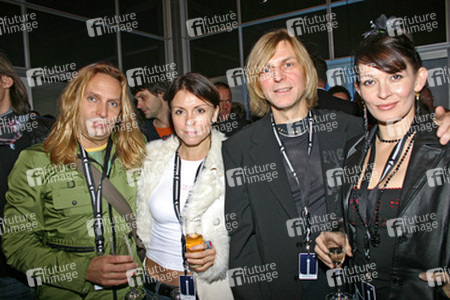 Uwe Hassbecker, Ritchie Barton