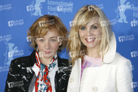 Sylvie Testud, Emmanuelle Seigner