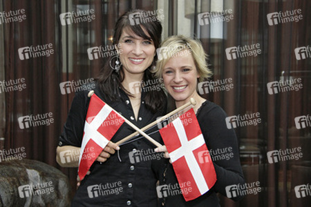 Charlotte Munck, Iben Hjejle