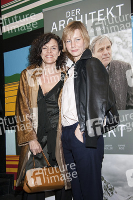 Hilde van Mieghem, Sandra Hüller