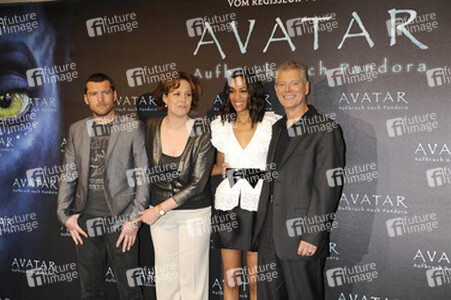 Sam Worthington, Sigourney Weaver, Zoe Saldana, Stephen Lang