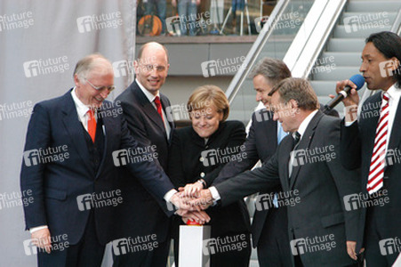 Günter Verheugen, Wolfgang Tiefensee, Angela Merkel, Klaus Wowereit, Hartmut Mehdorn, Cherno Jobatey