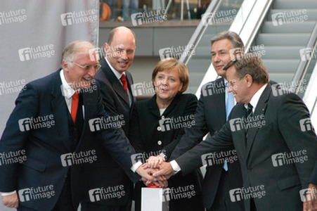 Günter Verheugen, Wolfgang Tiefensee, Angela Merkel, Klaus Wowereit, Hartmut Mehdorn