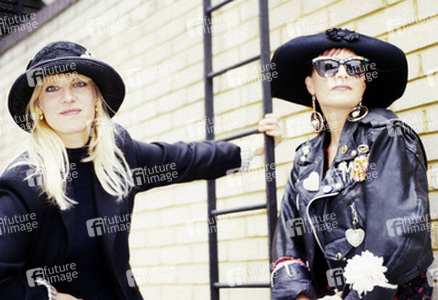 Photoshooting mit Voice of the Beehive in London