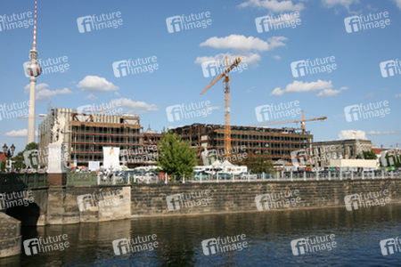 Palast der Republik während der Demontage