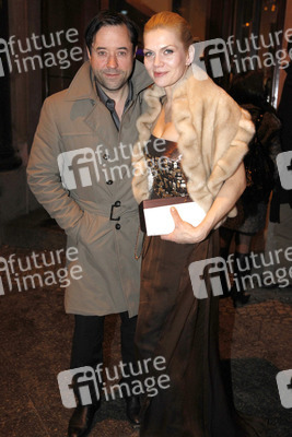 Jan Josef Liefers, Anna Loos