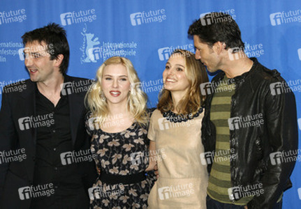 Justin Chadwick, Scarlett Johansson, Natalie Portman, Eric Bana