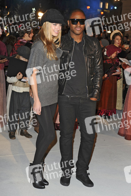 Taio Cruz mit Begleitung