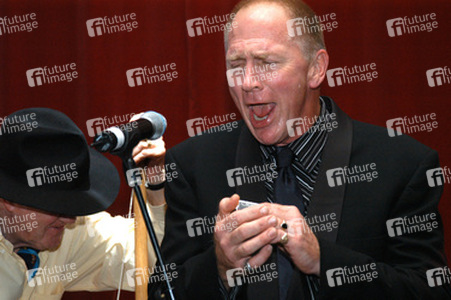 Richard Herd, Vaughn Armstrong