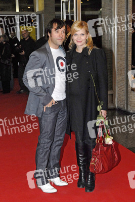 Jan Josef Liefers, Anna Loos