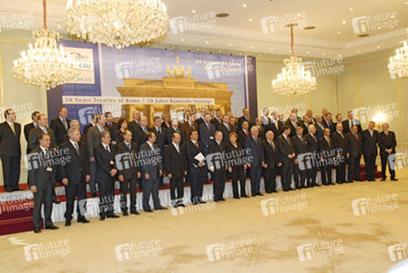 Angela Merkel mit EU Politikern und Regierungschefs