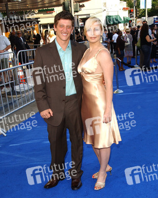 Josh Feinman, Elle Travis