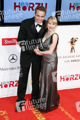 Jan van Weyde, Jasmin Schwiers