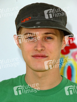 Lucas Grabeel