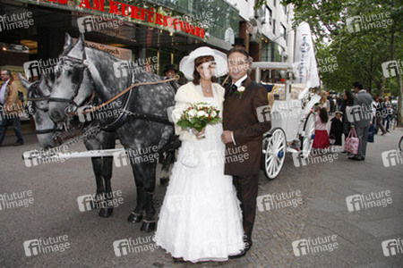 Viola Wedekind, Jacques Breuer
