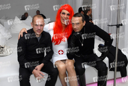 Gery Keszler, Mataina ah-wie-süß, Hubertus Regout