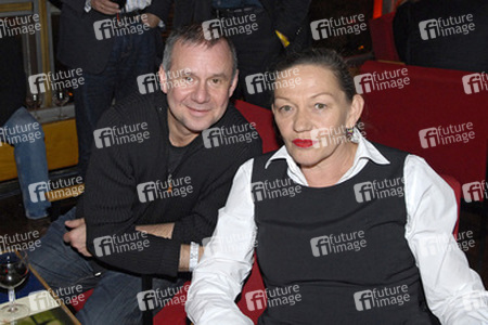 Joachim Król  mit Begleitung