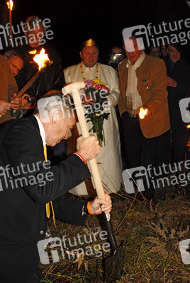 David Lynch, Emanuel Schiffgens