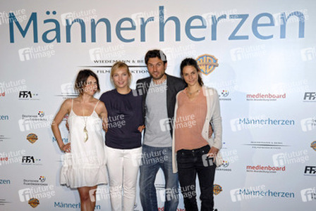 Jana Pallaske, Nadja Uhl, Regisseur Simon Verhoeven, Liane Forestieri