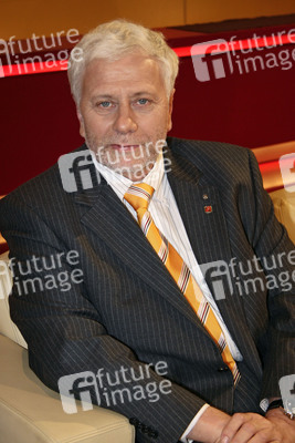 Dr. Friedrich Schneider