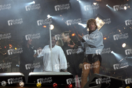 Richie Sambora, Tico Torres, David Bryan, Hugh McDonald, Jon Bon Jovi
