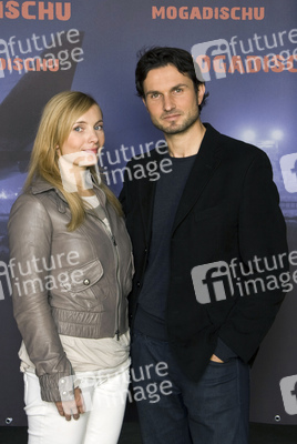 Nadja Uhl, Simon Verhoeven