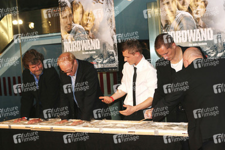 Reinhold Messner, Simon Schwarz, Florian Lukas, Benno Fürmann