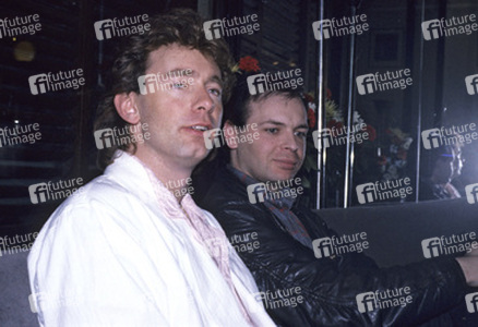 Pressekonferenz mit Sharpe & Numan in London