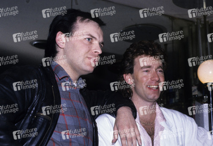 Pressekonferenz mit Sharpe & Numan in London